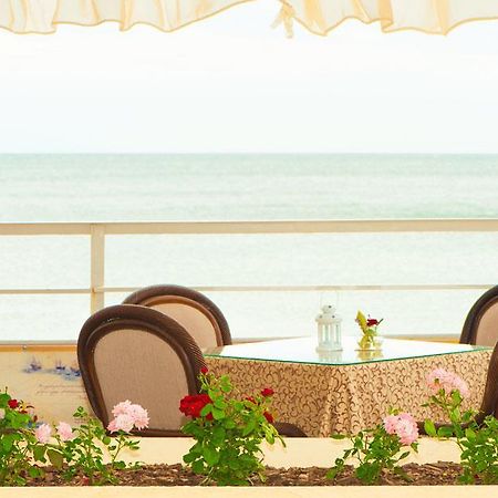 Brigantina Hotel Odessa Esterno foto